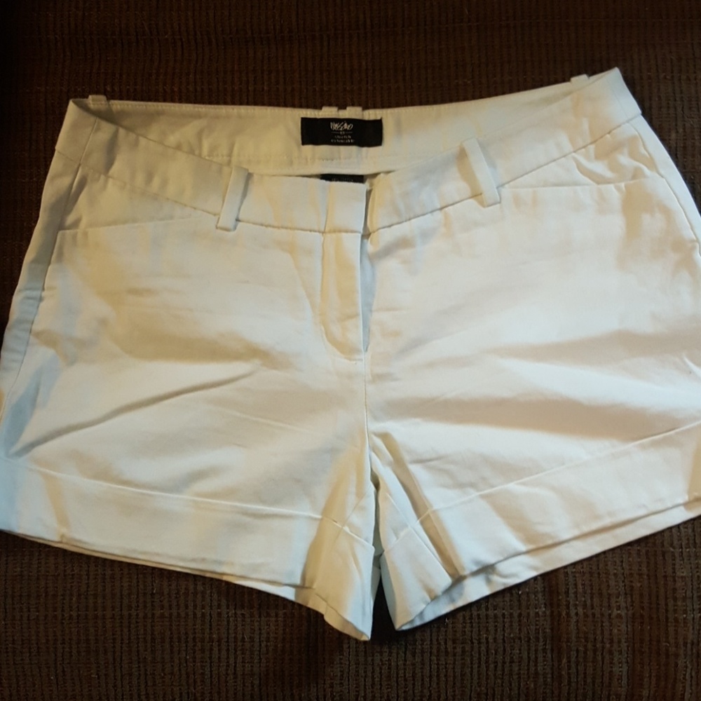 Mossimo white shorts